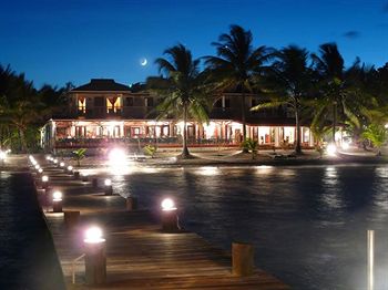Placencia Hotels